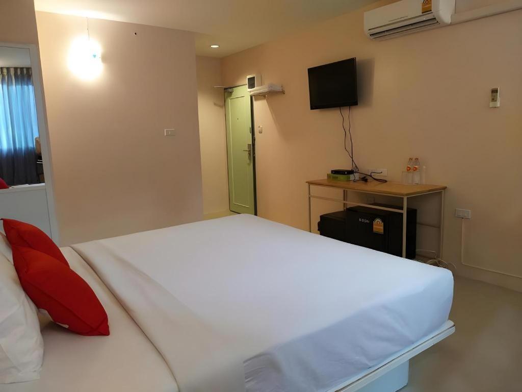 Bird Room Hotel - Pratunam Bangkok Ngoại thất bức ảnh
